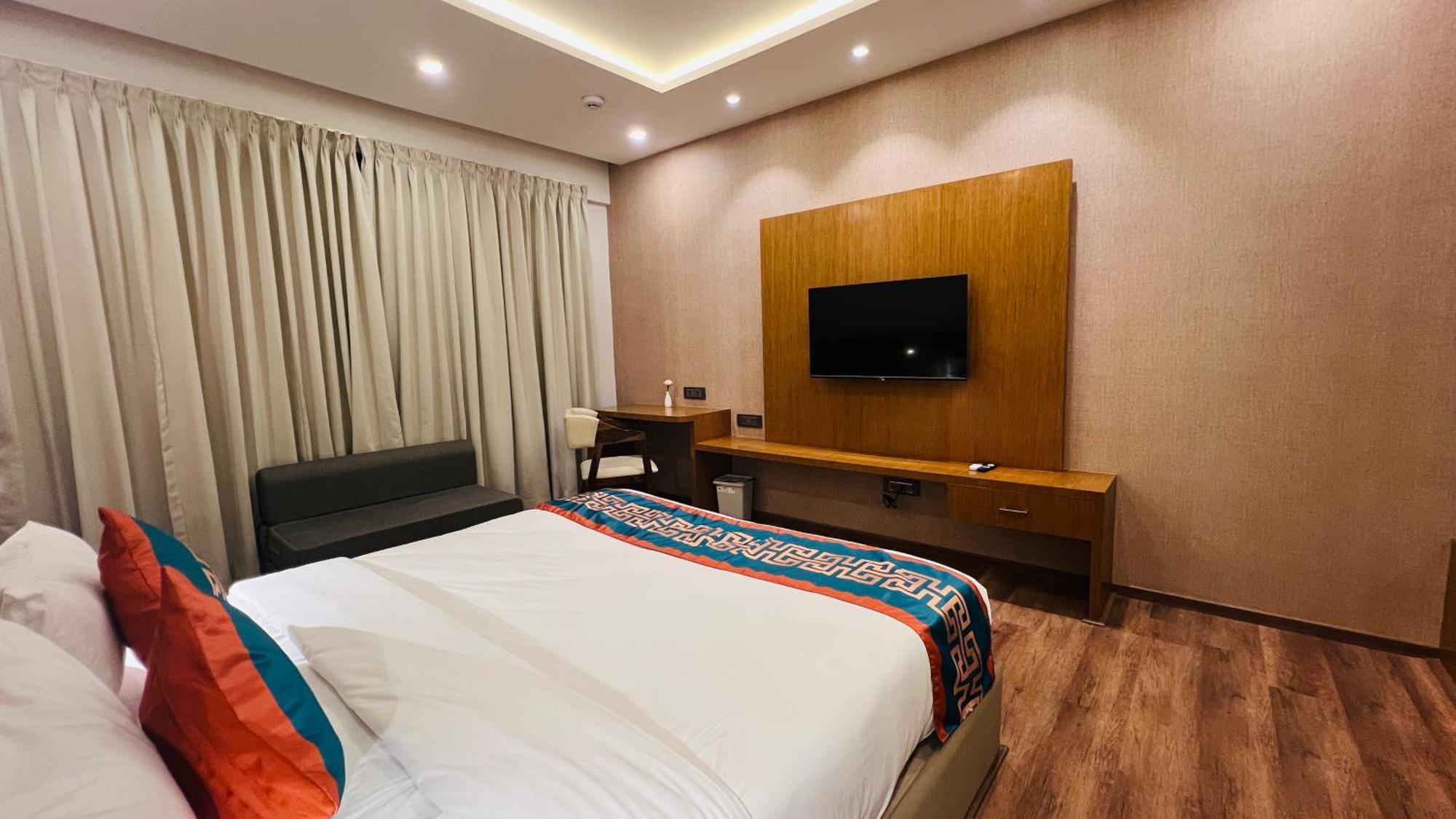 Hotel Aashraya Dod Jala Экстерьер фото